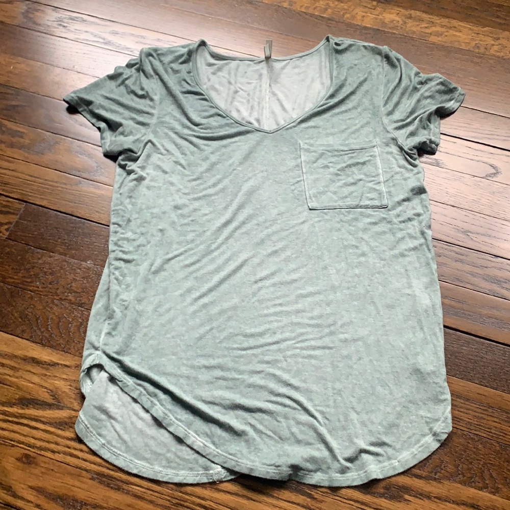 New without tags BKE Tee